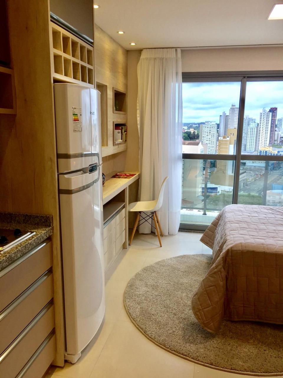 Estudio Moderno Com Linda Vista Para A Serra Curitiba Luaran gambar